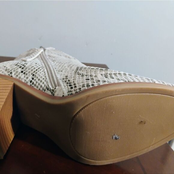 Maurices Gray and White Ankle Booties with Snakeskin Pattern - Picture 12 of 13